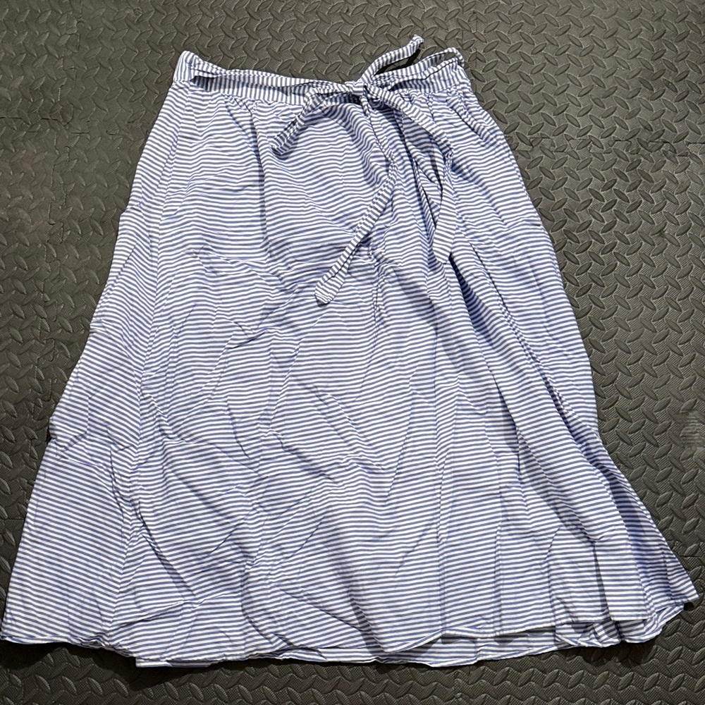 Vineyard Vines Target Navy and White Striped Tie-Waist A-Line Skirt